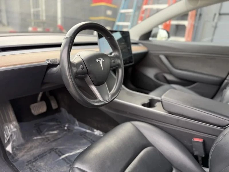 2018 Tesla Model 3 - Image 10 of 12