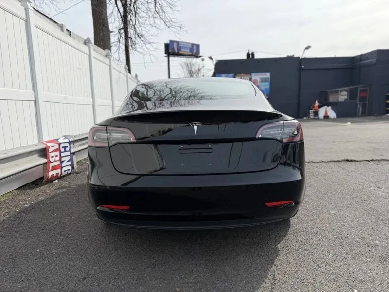 2018 Tesla Model 3 - Image 6 of 12