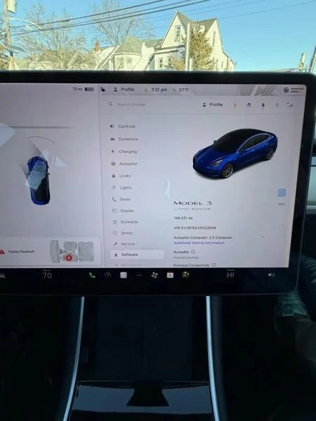 2018 Tesla Model 3 - Image 11 of 12