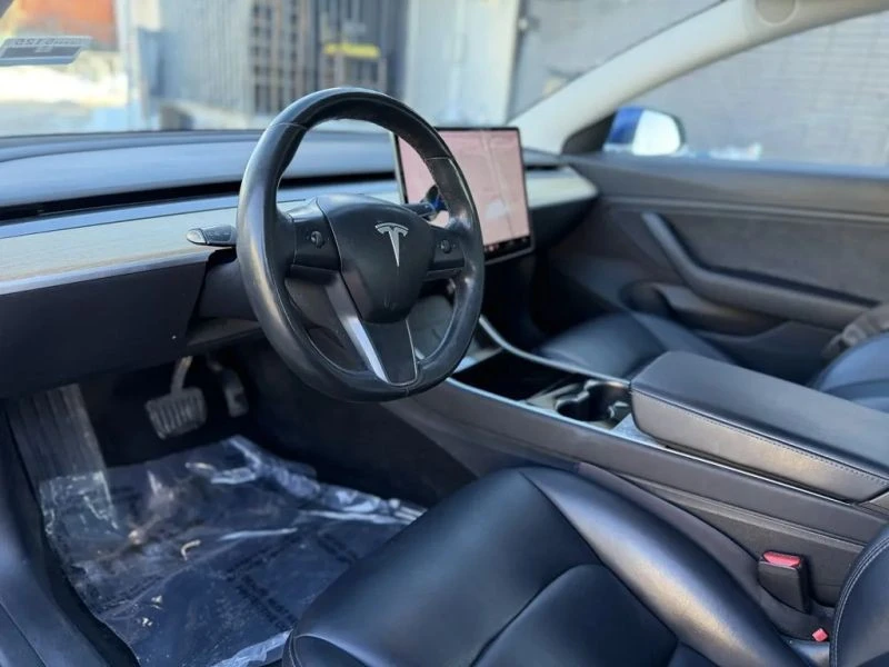 2018 Tesla Model 3 - Image 10 of 12