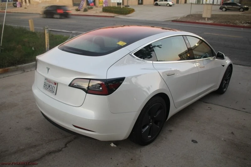 2018 Tesla Model 3 - Image 8 of 19