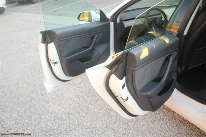 2018 Tesla Model 3 - Image 11 of 19