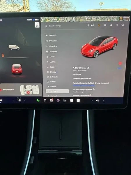 2018 Tesla Model 3 - Image 11 of 12