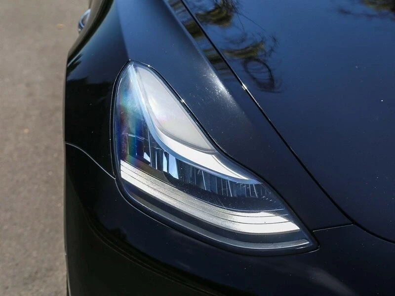 2018 Tesla Model 3 - Image 9 of 21