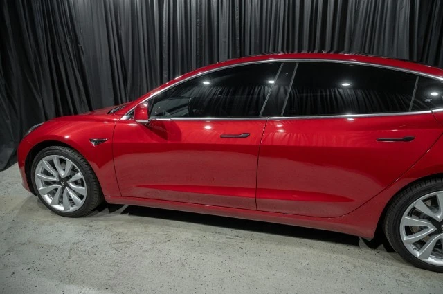 2018 Tesla Model 3 - Image 5 of 12