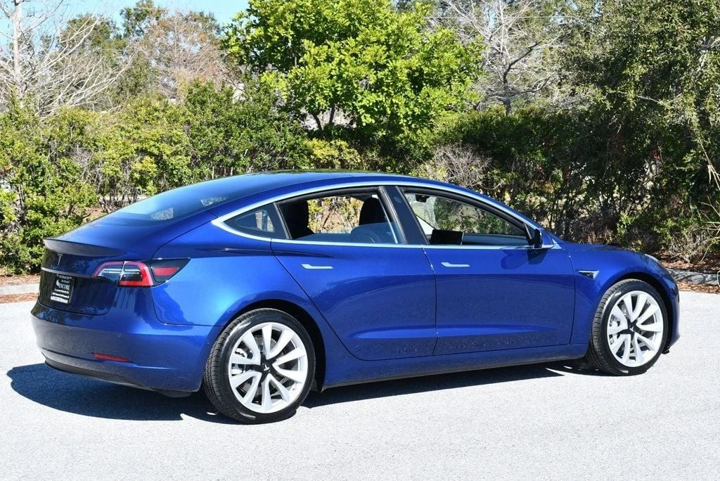 2018 Tesla Model 3 - Image 6 of 12