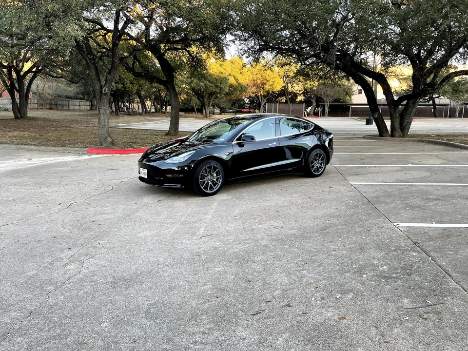 2018 Tesla Model 3 - Image 16 of 31