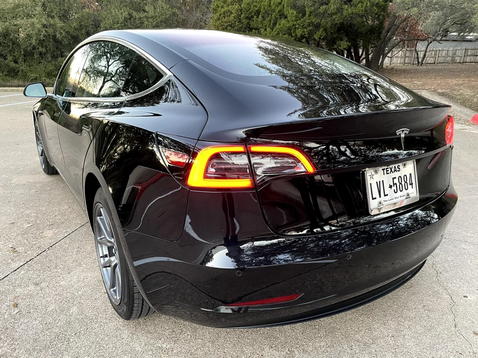 2018 Tesla Model 3 - Image 29 of 31