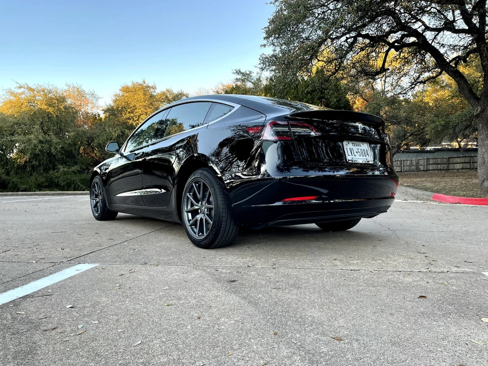 2018 Tesla Model 3 - Image 27 of 31