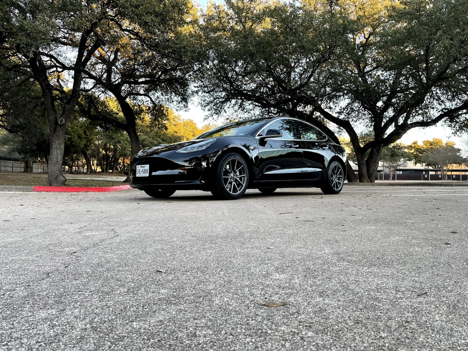 2018 Tesla Model 3 - Image 15 of 31