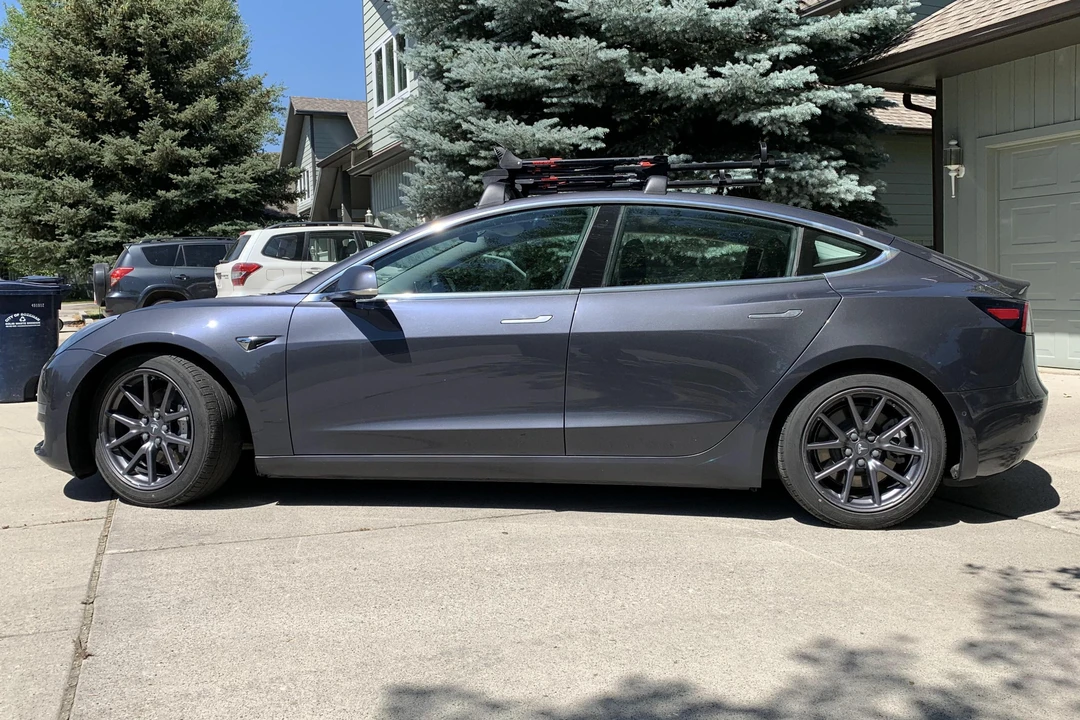 2018 Tesla Model 3 - Image 3 of 31