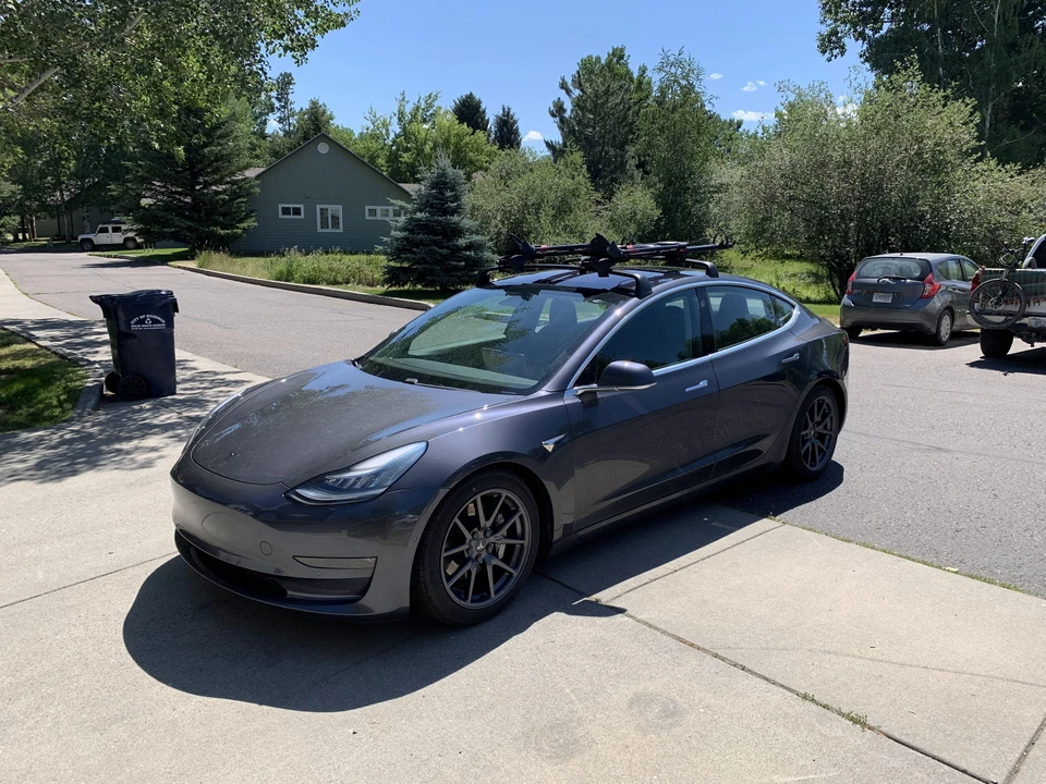 2018 Tesla Model 3 - Image 9 of 31