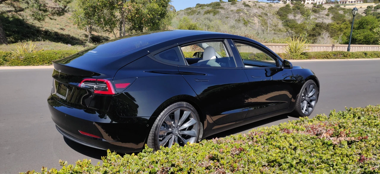 2018 Tesla Model 3 - Image 28 of 31