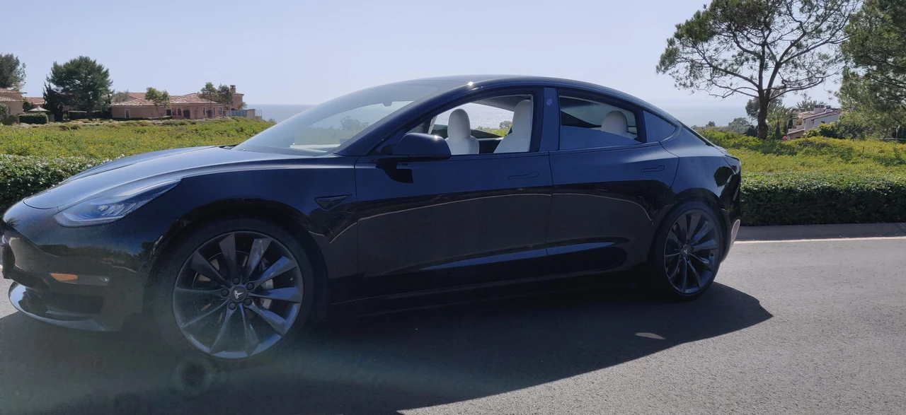 2018 Tesla Model 3 - Image 12 of 31