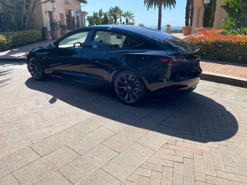 2018 Tesla Model 3 - Image 19 of 31