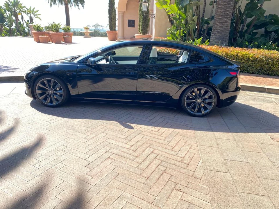2018 Tesla Model 3 - Image 15 of 31