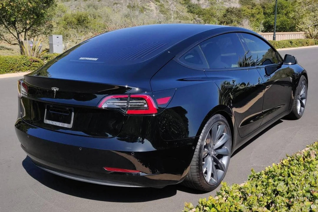 2018 Tesla Model 3 - Image 4 of 31