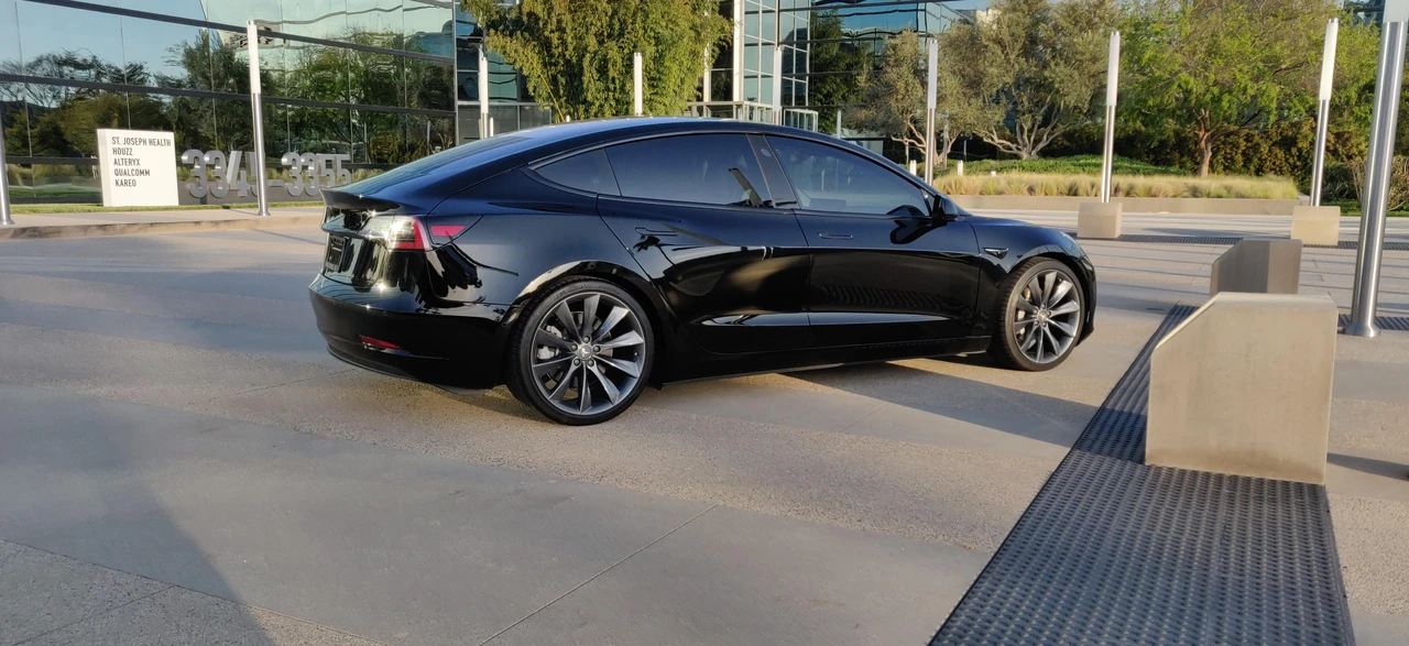 2018 Tesla Model 3 - Image 30 of 31