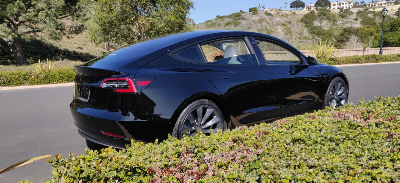2018 Tesla Model 3 - Image 29 of 31