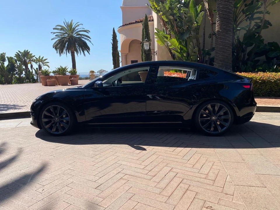 2018 Tesla Model 3 - Image 16 of 31