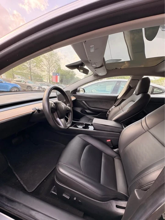 2018 Tesla Model 3 - Image 7 of 10