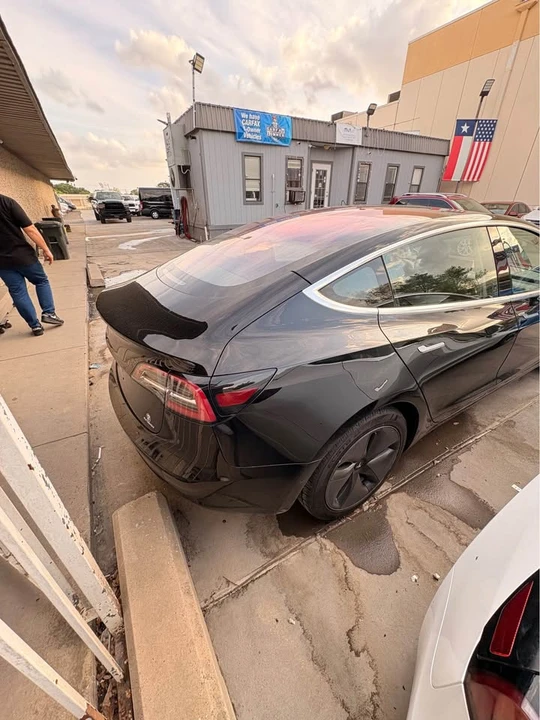 2018 Tesla Model 3 - Image 6 of 10