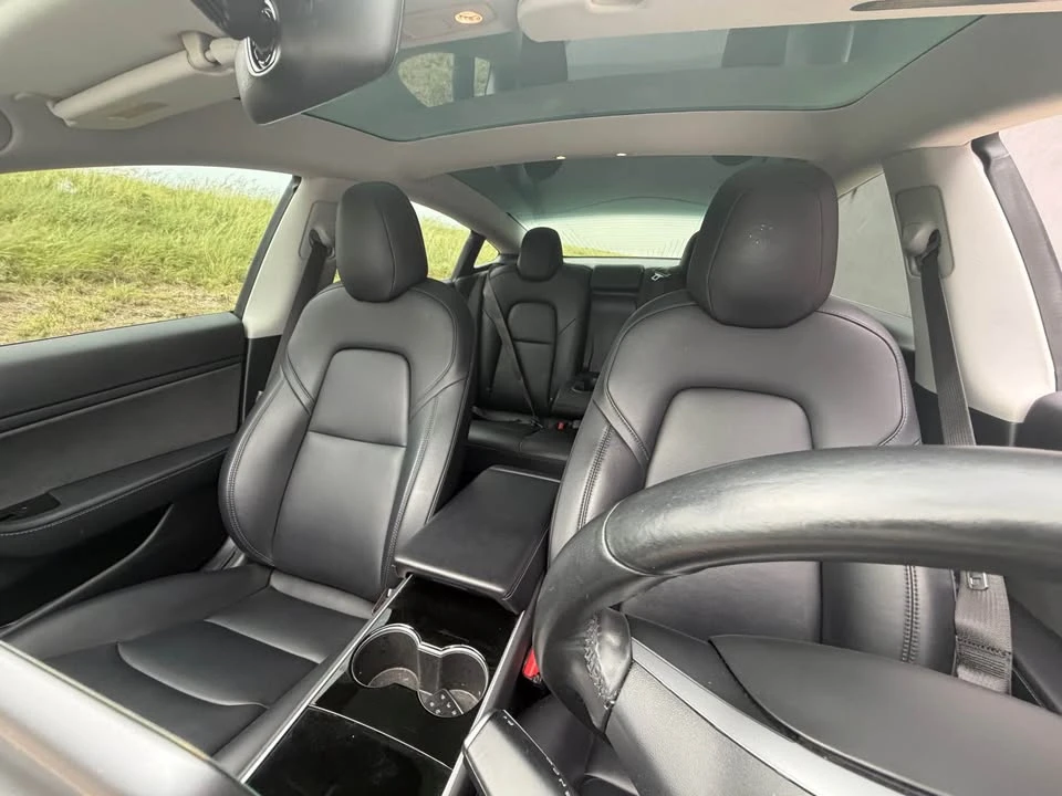 2018 Tesla Model 3 - Image 18 of 19