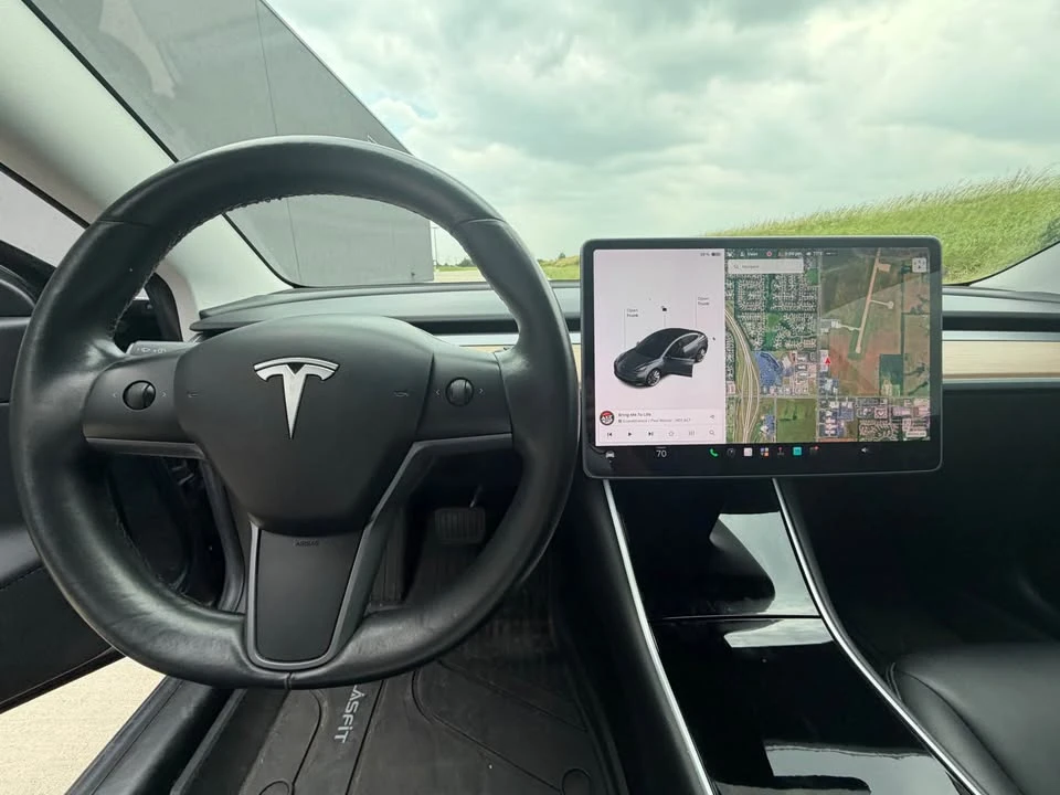 2018 Tesla Model 3 - Image 12 of 19
