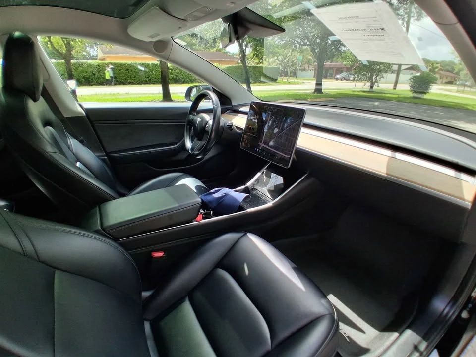 2018 Tesla Model 3 - Image 9 of 15
