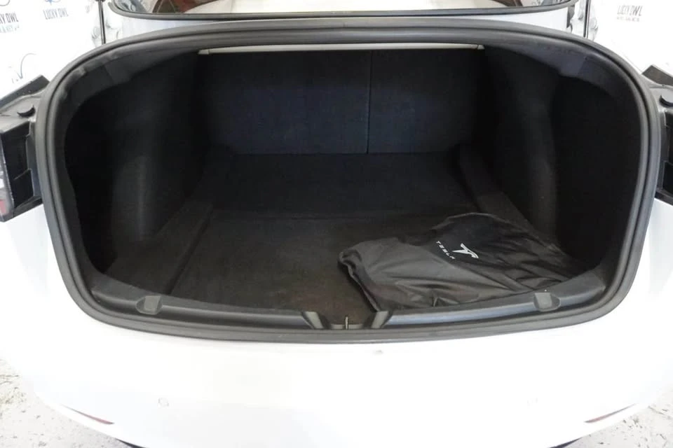 2018 Tesla Model 3 - Image 11 of 19