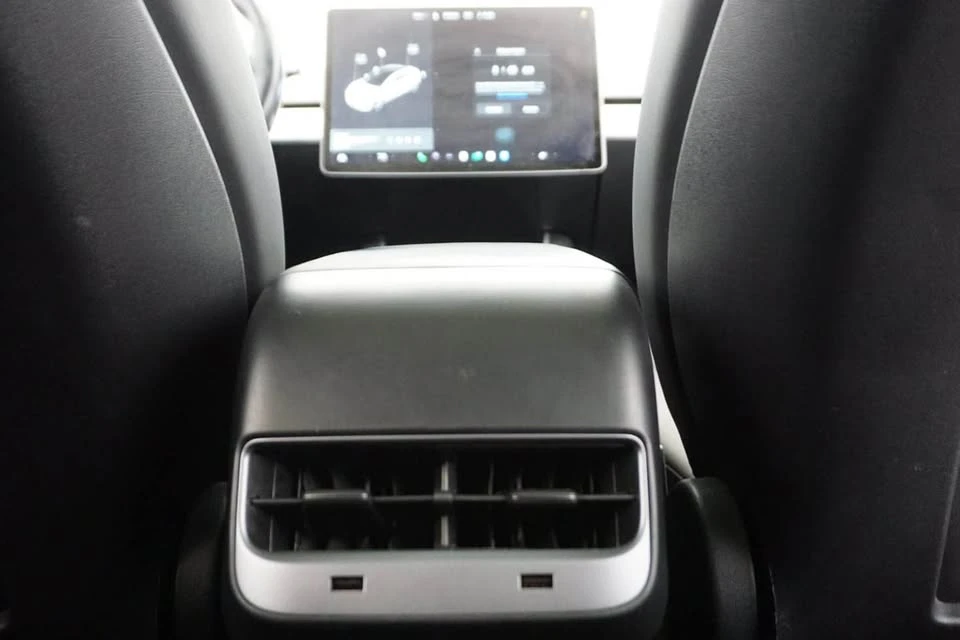 2018 Tesla Model 3 - Image 15 of 19