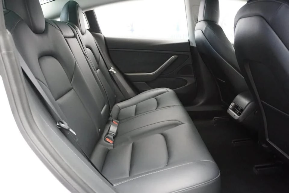 2018 Tesla Model 3 - Image 12 of 19