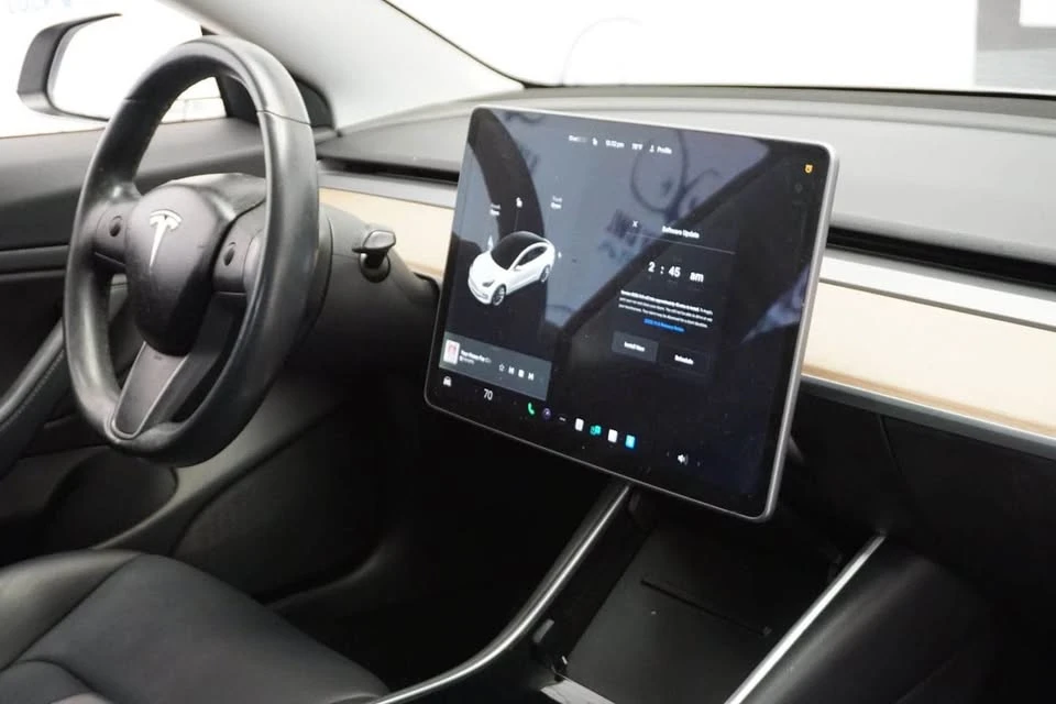 2018 Tesla Model 3 - Image 14 of 19