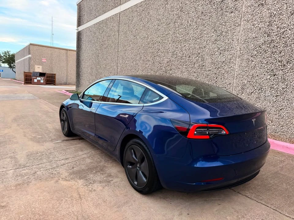2018 Tesla Model 3 - Image 2 of 21
