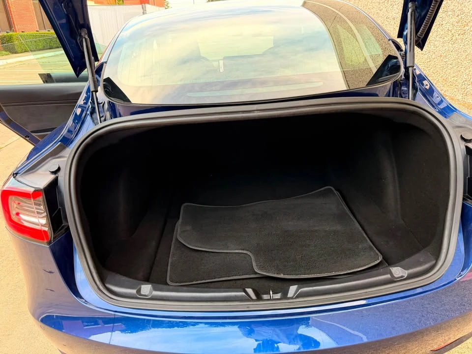 2018 Tesla Model 3 - Image 8 of 21