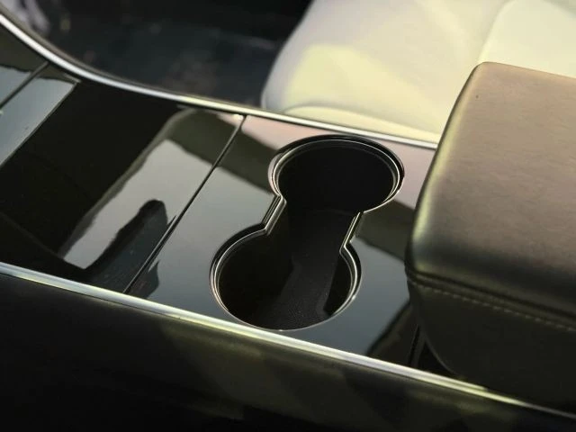 2018 Tesla Model 3 - Image 19 of 21