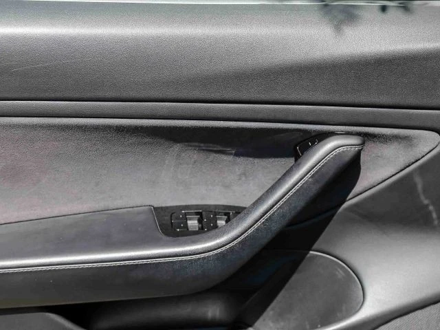 2018 Tesla Model 3 - Image 22 of 31