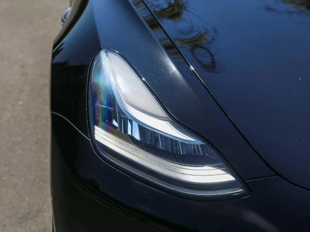 2018 Tesla Model 3 - Image 9 of 21