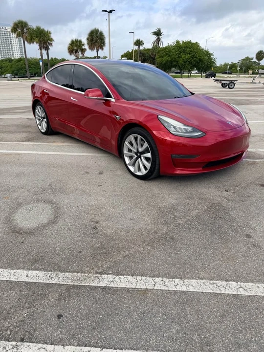 2018 Tesla Model 3 - Image 5 of 11