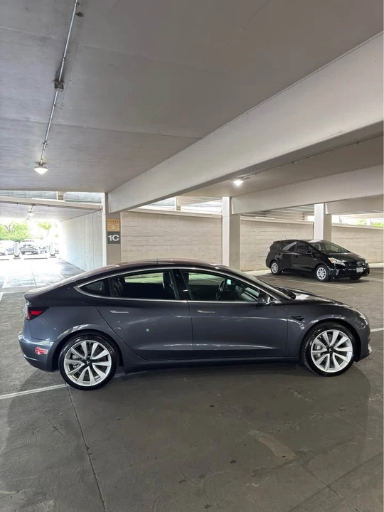2018 Tesla Model 3 - Image 8 of 16