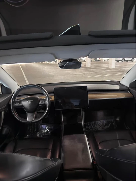 2018 Tesla Model 3 - Image 12 of 16