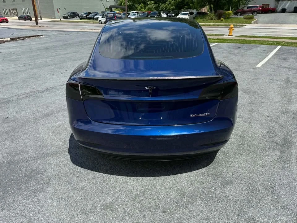 2018 Tesla Model 3 - Image 8 of 10