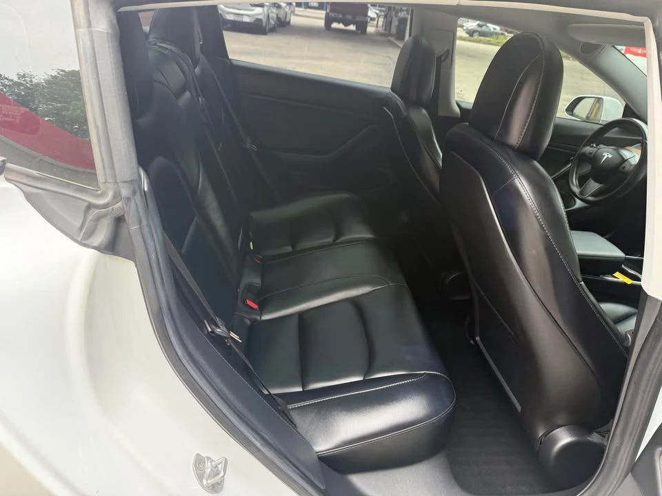 2018 Tesla Model 3 - Image 13 of 19