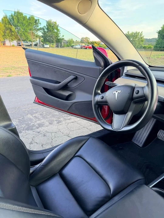 2018 Tesla Model 3 - Image 7 of 18