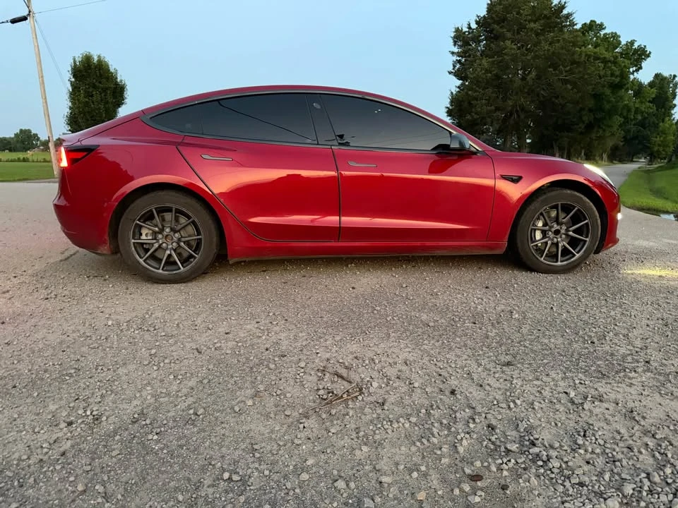 2018 Tesla Model 3 - Image 2 of 20