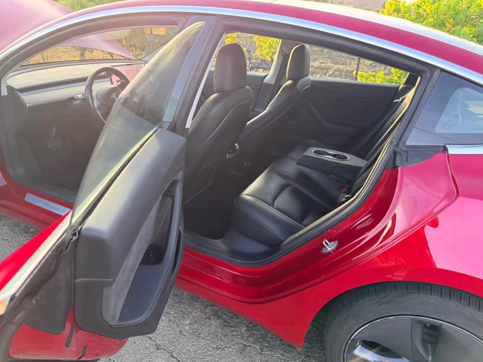 2018 Tesla Model 3 - Image 10 of 18