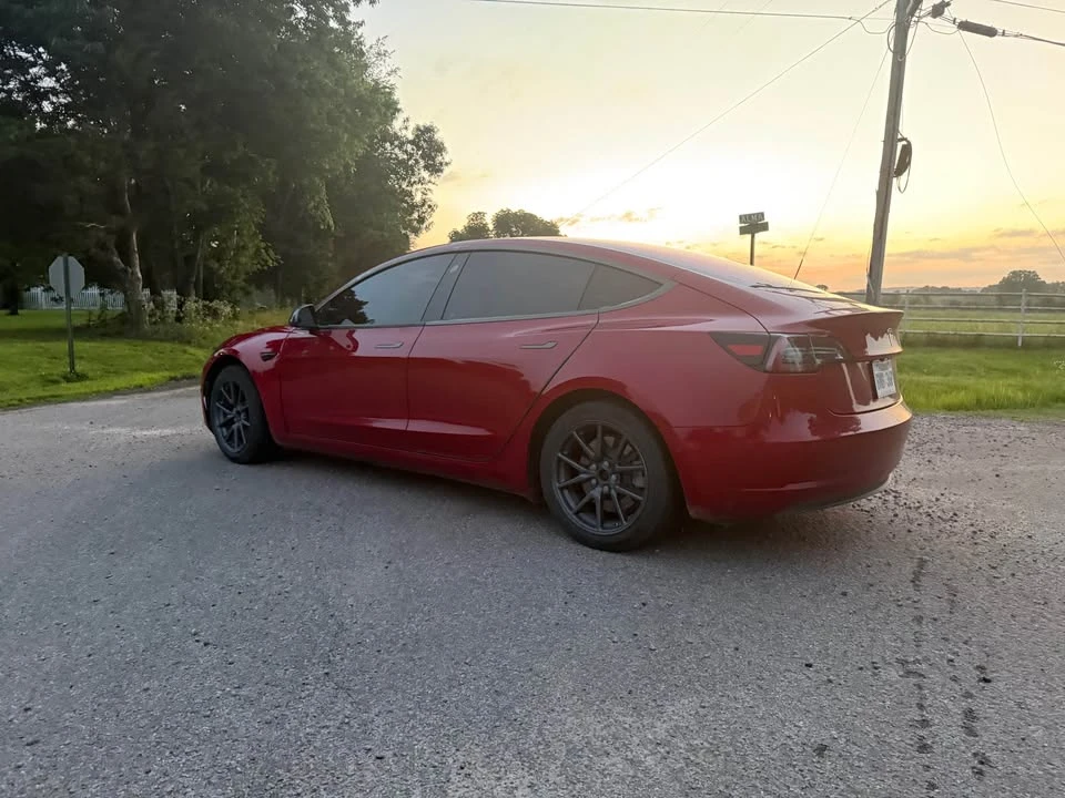 2018 Tesla Model 3 - Image 4 of 20