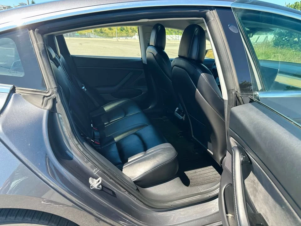 2018 Tesla Model 3 - Image 12 of 18