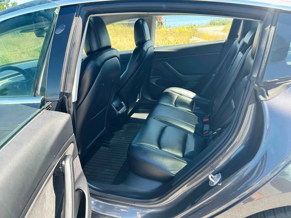 2018 Tesla Model 3 - Image 11 of 18