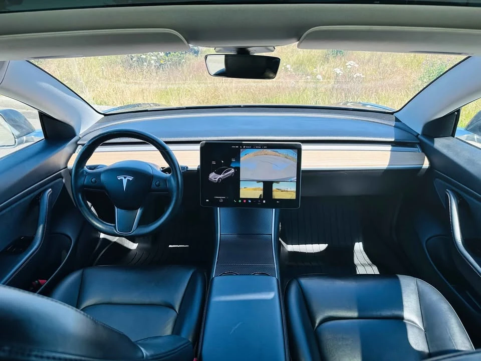 2018 Tesla Model 3 - Image 9 of 18
